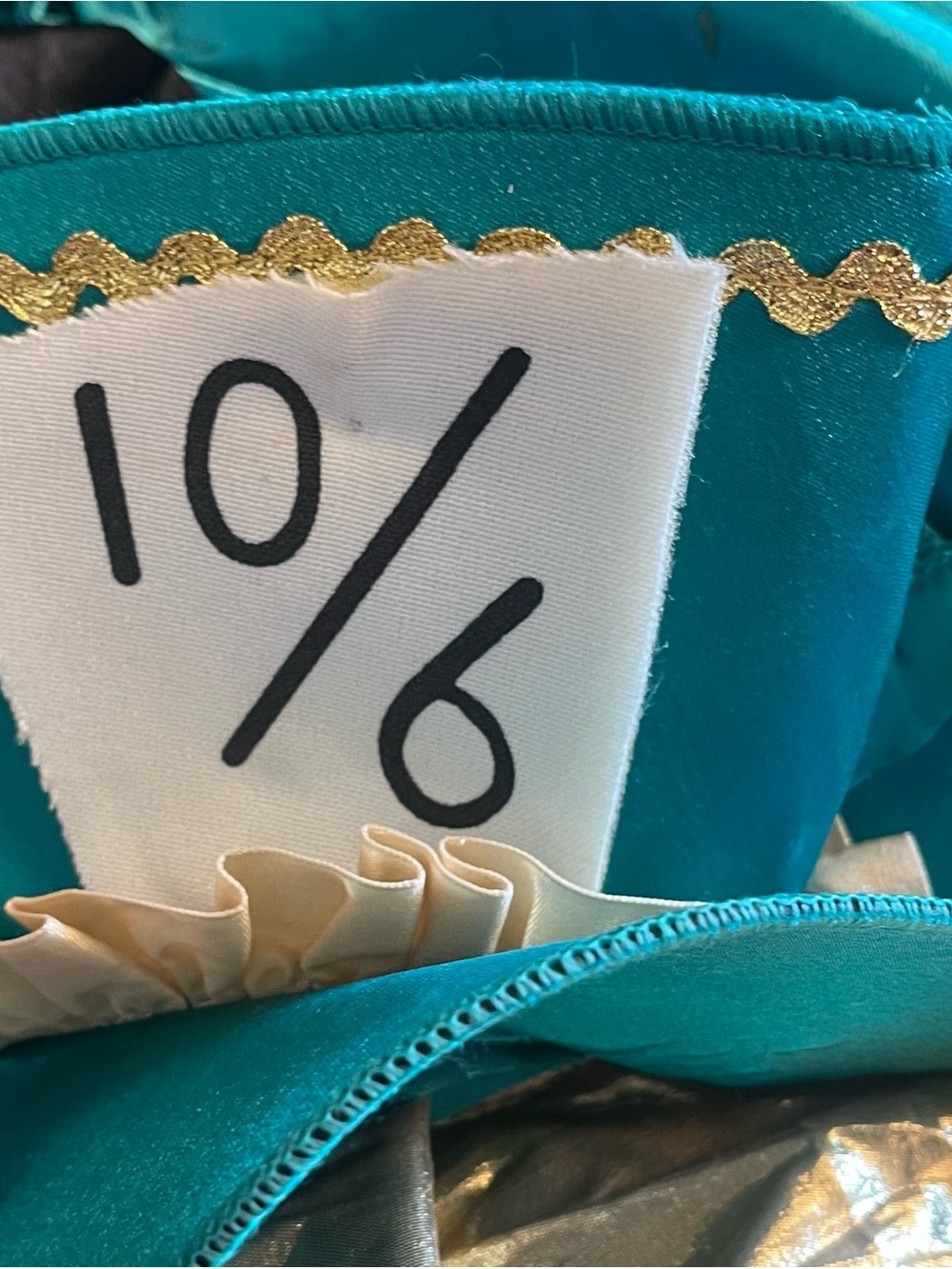 Women’s Mad Hatter Costume - Picture 4 of 5
